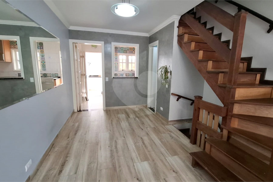 Casa à venda com 2 suítes no condomínio Village Palmas, São Paulo - SP