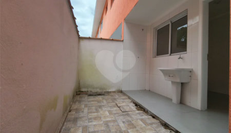 Apartamento à venda com 2 quartos em Indaiá, Bertioga, SP