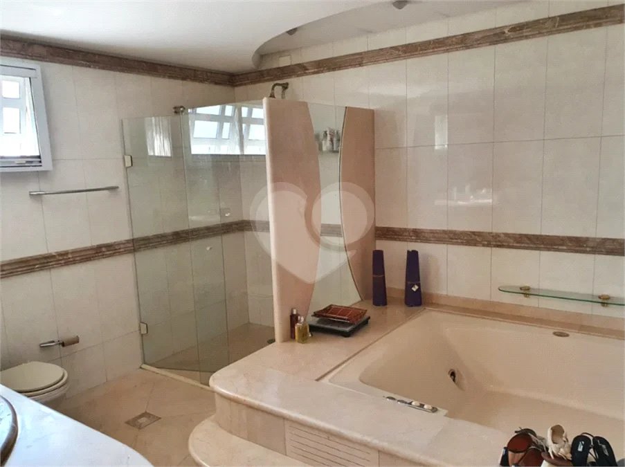 Casa à venda ou para alugar com 5 suítes no condomínio Residencial Morumbi Q.1, São Paulo - SP