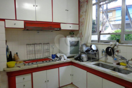 Casa à venda com 4 quartos, sendo 2 suítes,  em Jardim Bonfiglioli, São Paulo, SP