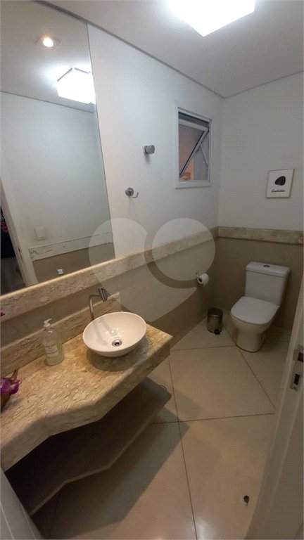 Sobrado à venda com 3 suítes em Vila Nivi, São Paulo, SP