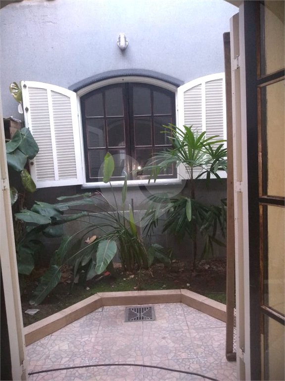 Casa Térrea à venda com 3 suítes em Jardim São Pedro, Mogi das Cruzes, SP