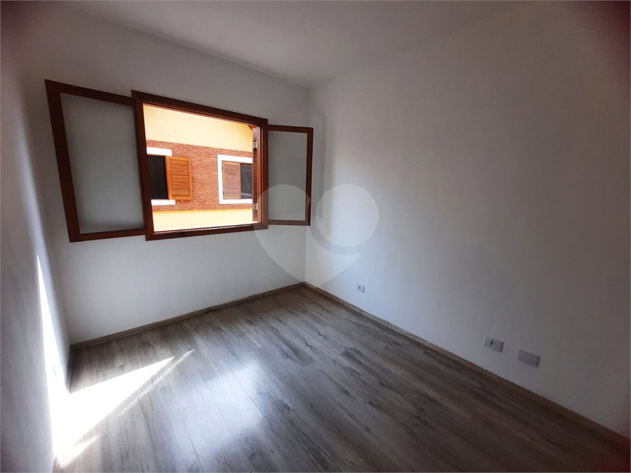 Casa para alugar com 3 quartos, sendo 1 suíte,  no condomínio Residencial Sol Francisco, São Paulo - SP