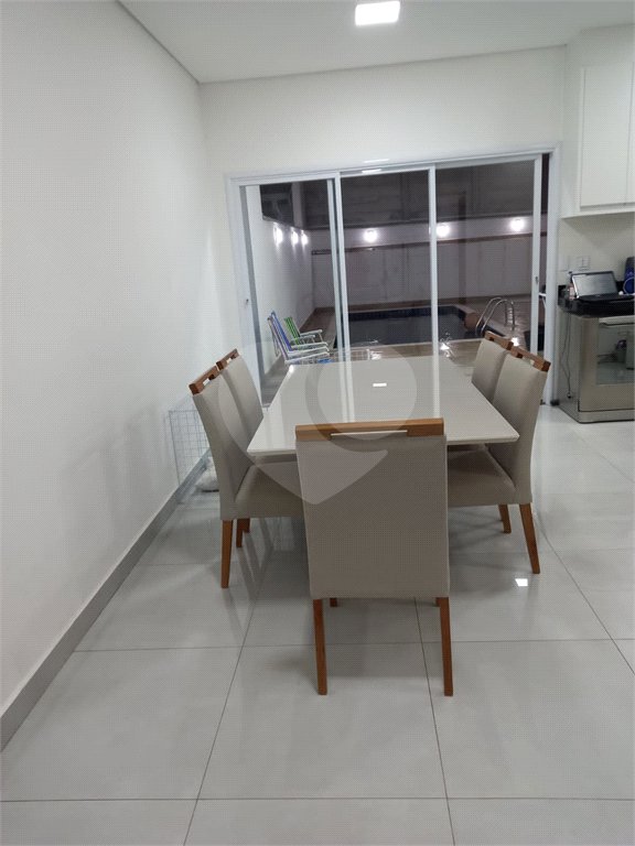 Casa à venda com 3 suítes no condomínio Vila Rica, Indaiatuba - SP