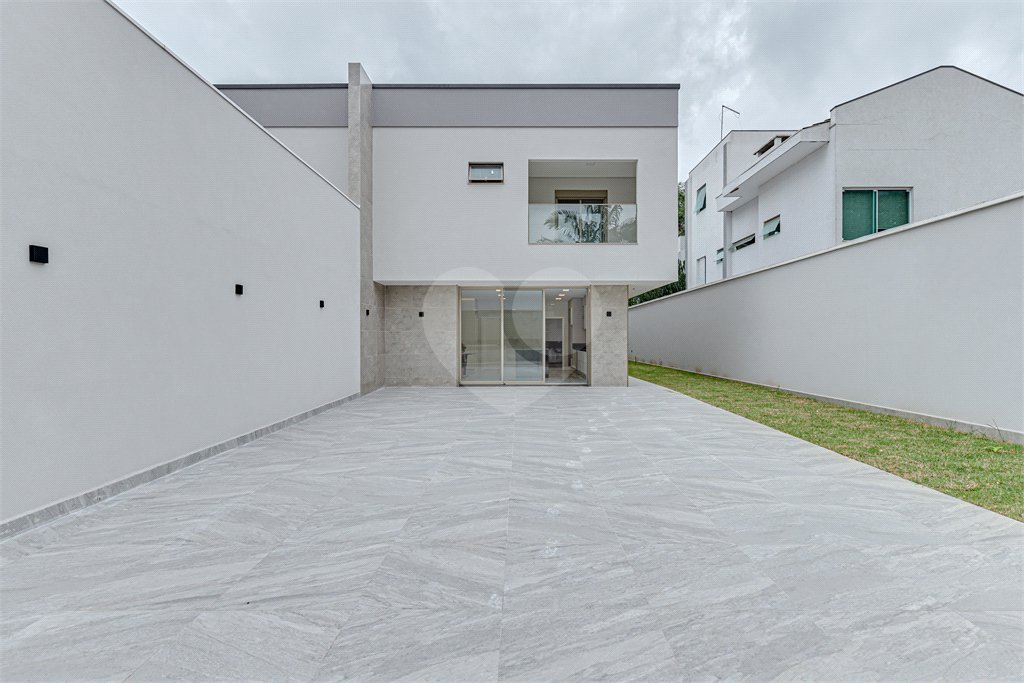 Casa à venda com 4 suítes no condomínio Carmen, São Paulo - SP