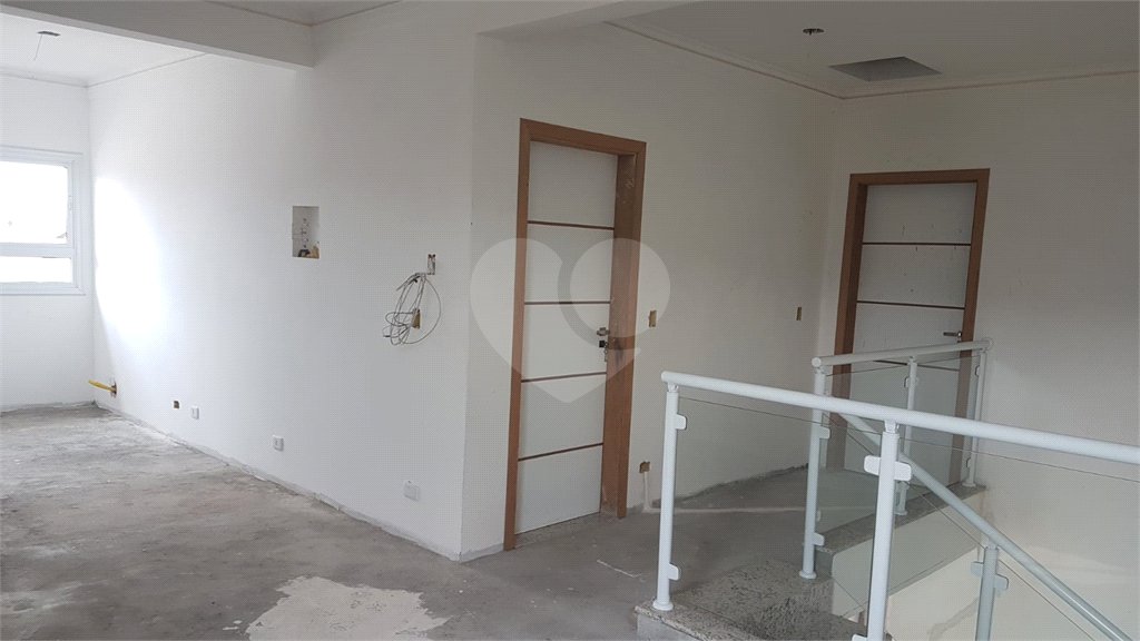 Casa à venda com 5 quartos, sendo 3 suítes,  em Serra da Cantareira, Mairiporã, SP