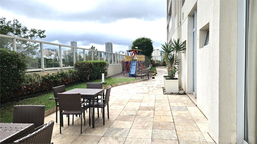 Apartamento à venda com 2 quartos, sendo 1 suíte, em Campo Belo, São Paulo, SP