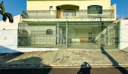 Sobrado à venda com 3 quartos, sendo 1 suíte, em Jardim Regina, Indaiatuba, SP