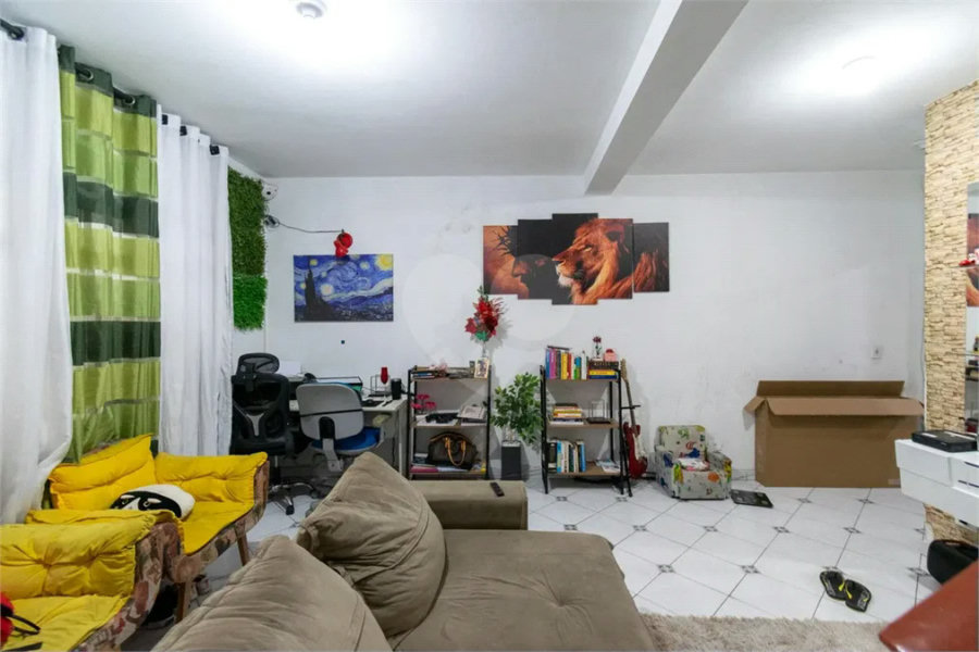 Casa à venda com 177m², 3 quartos e 2 vagas