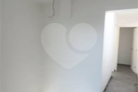 Casa à venda com 4 quartos, sendo 2 suítes, no condomínio Residencial Green Ville, Rio de Janeiro - RJ