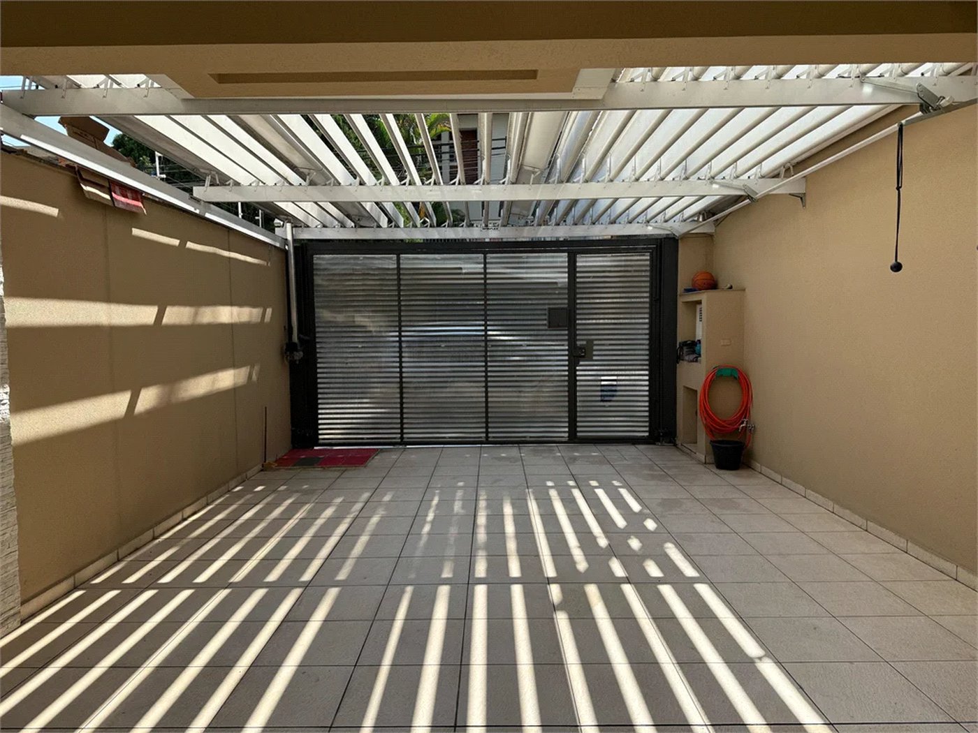 Sobrado à venda com 143m² - 3 suítes 4 vagas no Jardim Bonfiglioli - Butantã
