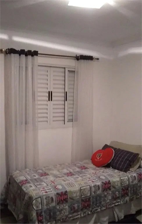 **Vende-se Imóvel Residencial – Excelente Localização em Cotia**
