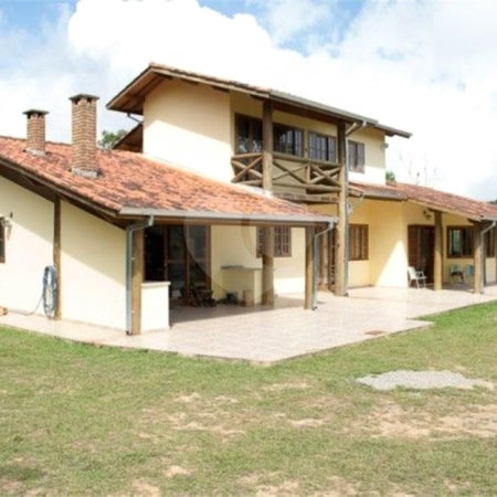 Sítio à Venda Natividade da Serra c/ 2.291,56m² Area Const. e 271.000,00m² Área Total