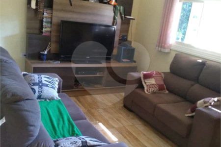 Casa à venda com 2 quartos, sendo 1 suíte,  em Bosque dos Eucaliptos, São José dos Campos, SP