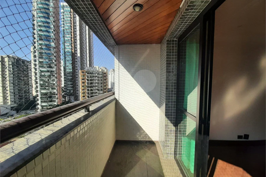 Apartamento à venda com 3 suítes em Tatuapé, São Paulo, SP