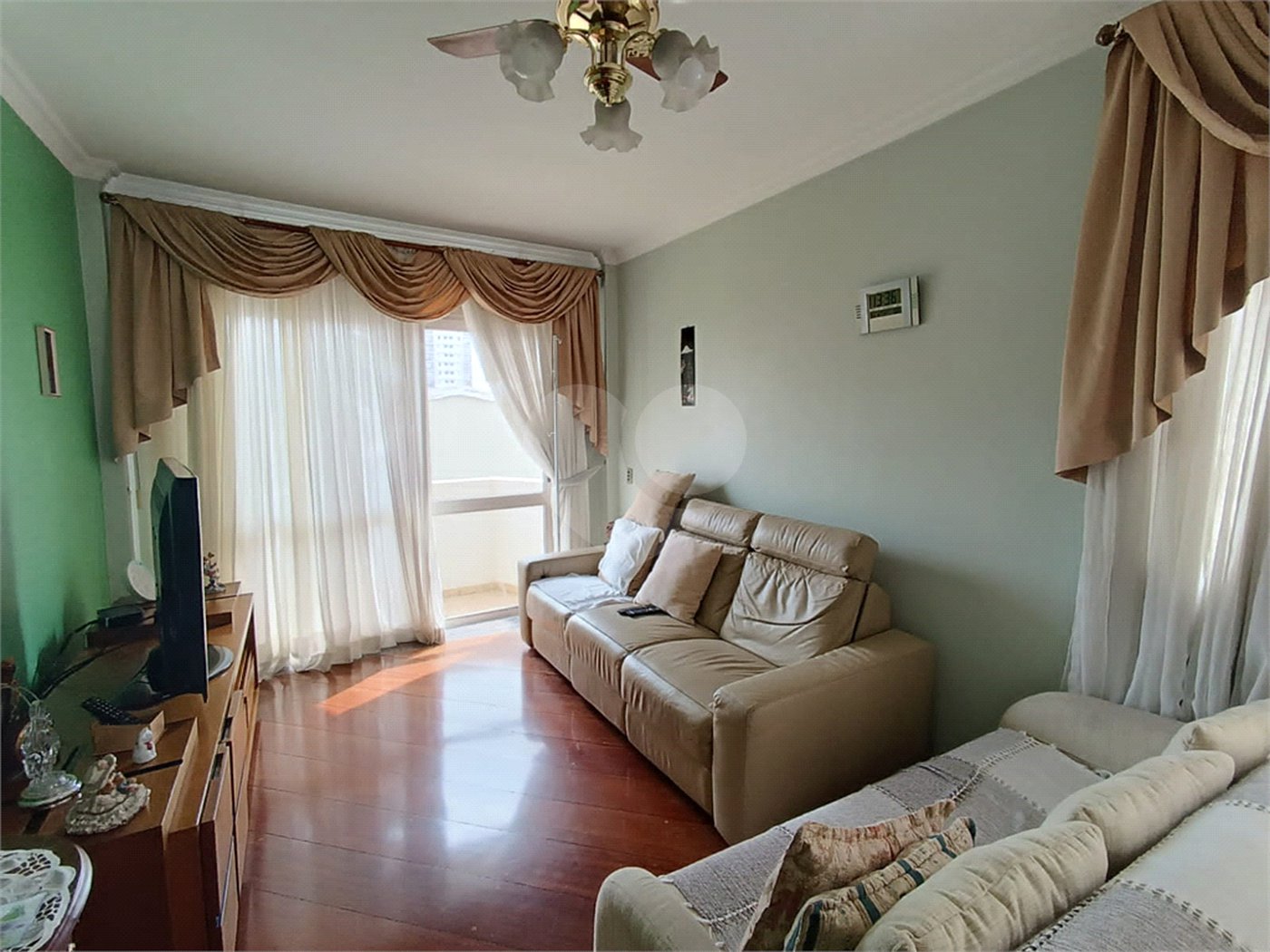 Apartamento à venda com 3 quartos, sendo 1 suíte, em Cambuci, São Paulo, SP