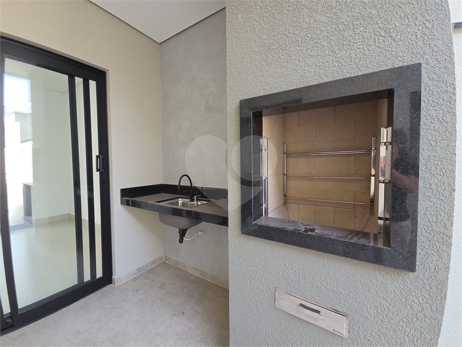 Casa à venda com 3 suítes no condomínio Helena Maria, Sorocaba - SP