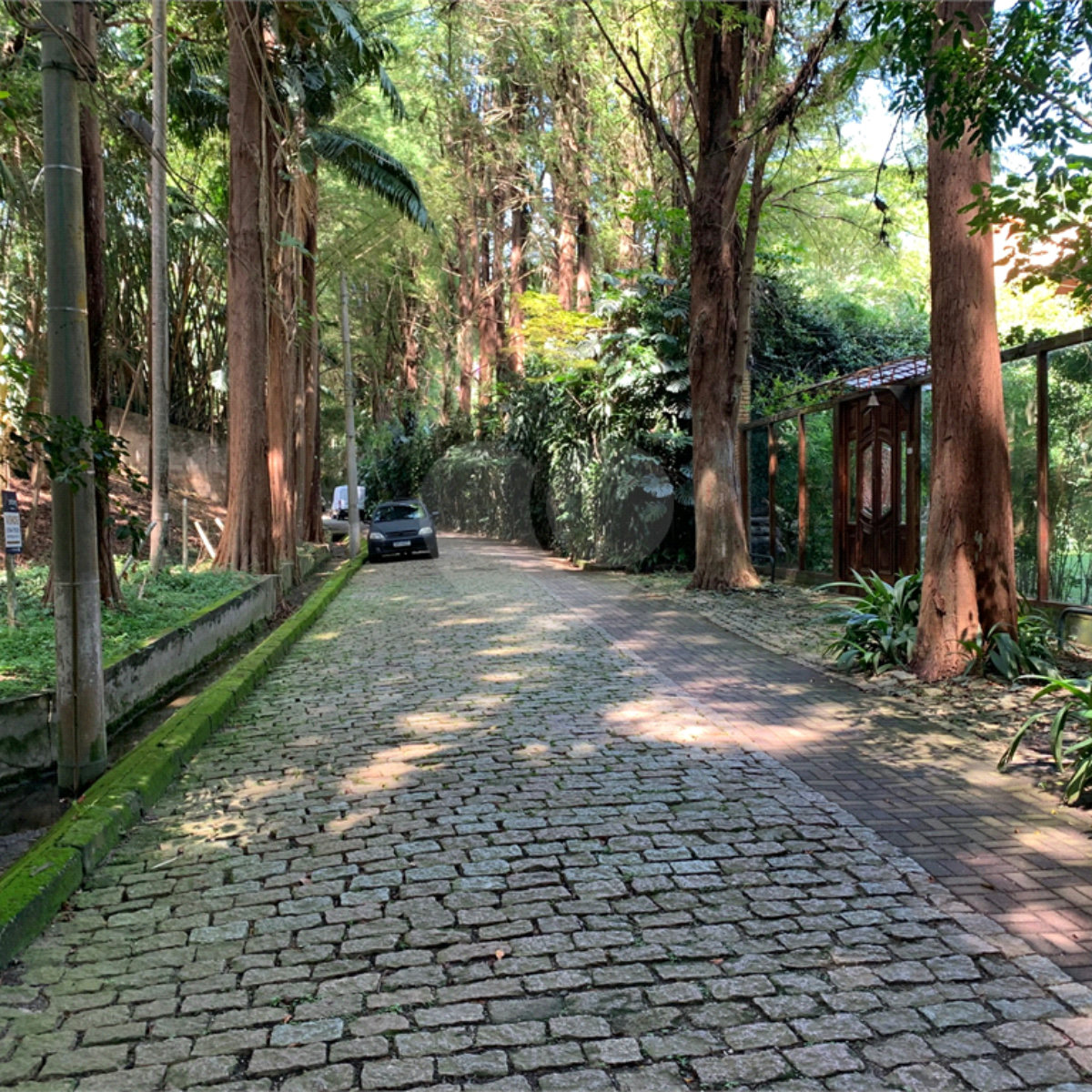 Terreno à venda no condomínio Chácara Flora, São Paulo - SP