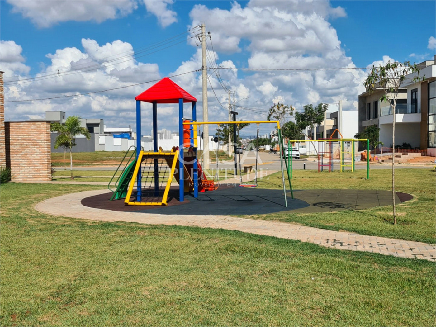 Casa em condomínio à venda com 3 quartos, sendo 1 suíte, em Wanel Ville, Sorocaba, SP