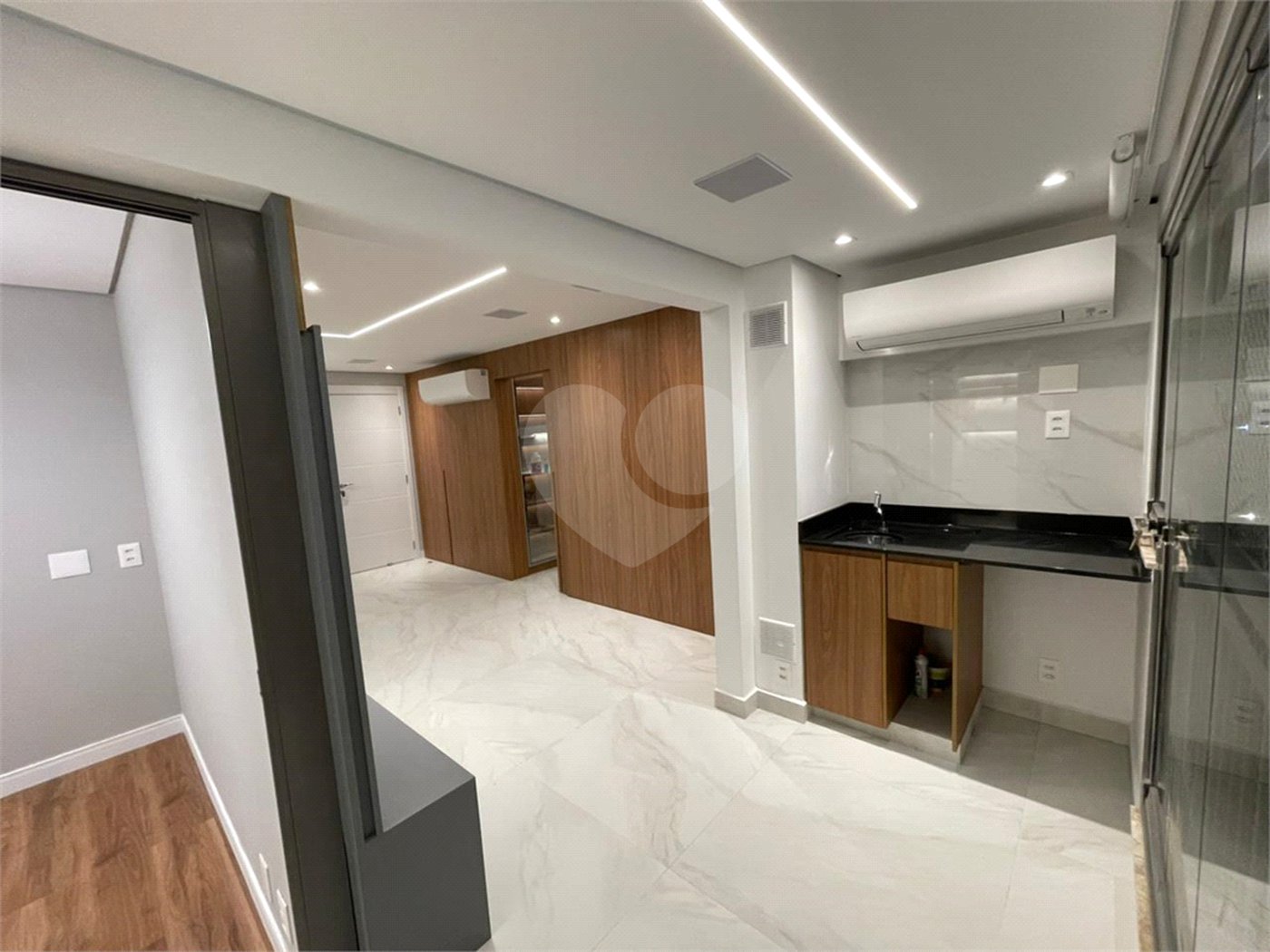 Apartamento à venda ou para alugar com 3 quartos, sendo 1 suíte, em Barra Funda, São Paulo, SP