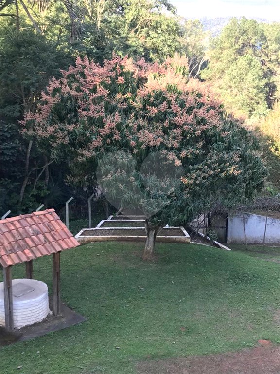 Casa à venda com 5 quartos, sendo 1 suíte, em Portal das Acácias, Santana de Parnaíba, SP
