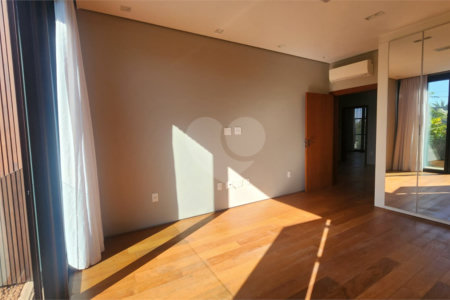 Casa à venda com 4 suítes no condomínio Mont Blanc, Sorocaba - SP