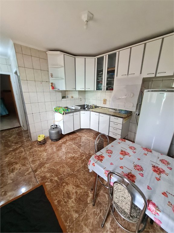 Casa à venda com 6 quartos em Vila dos Remédios, São Paulo, SP