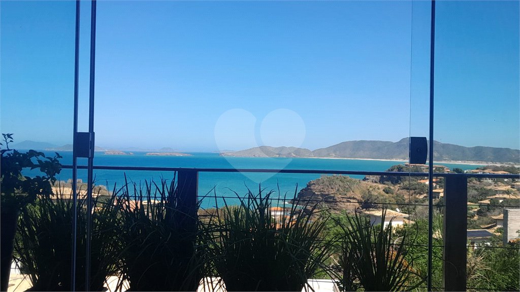 Casa à venda com 4 quartos, sendo 2 suítes,  em Albatroz, Armação dos Búzios, RJ