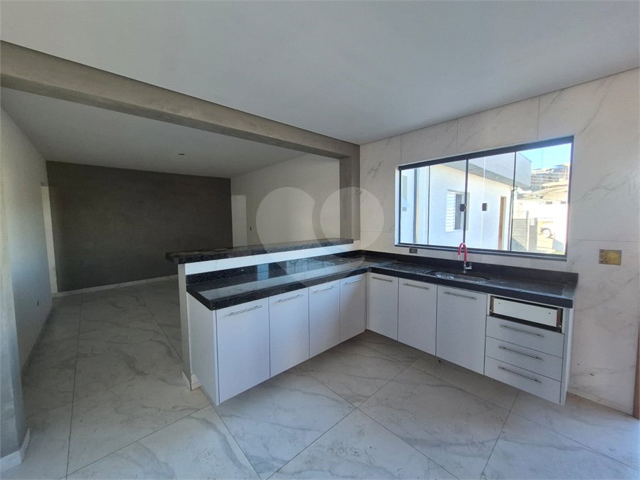 Casa Térrea à venda com 3 quartos, sendo 1 suíte,  em Serra da Cantareira, Mairiporã, SP