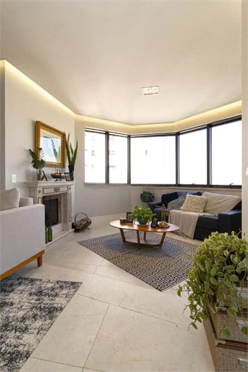 Apartamento à venda com 3 suítes em Jardim Parque Morumbi, São Paulo, SP