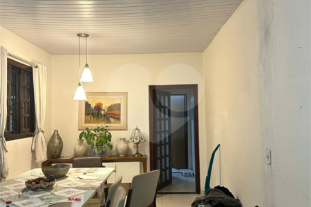 Casa à venda com 2 quartos, sendo 1 suíte,  no Centro, Vinhedo, SP