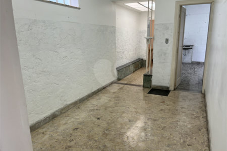 Sobrado à venda com 4 quartos, sendo 1 suíte, em Liberdade, São Paulo, SP
