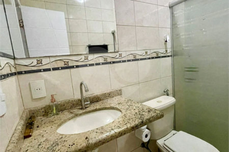 Casa à venda com 4 quartos, sendo 3 suítes, no condomínio Fazenda Cantagalo, Rio de Janeiro - RJ