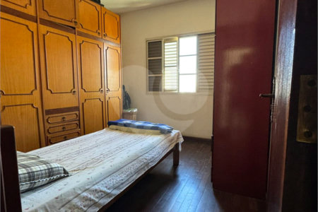 Casa à venda com 4 quartos, sendo 1 suíte,  em Vila Romão, Salto, SP