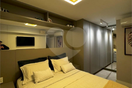 Apartamento à venda com 2 quartos, sendo 1 suíte,  em Jardim Vazani, São Paulo, SP