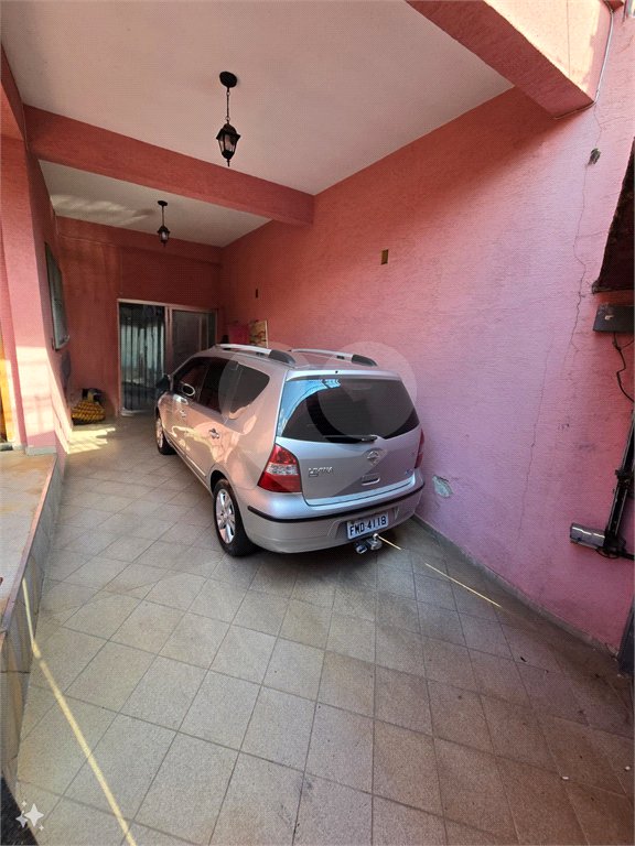 Sobrado à venda com 5 quartos, sendo 1 suíte, em Vila Bonilha, São Paulo, SP