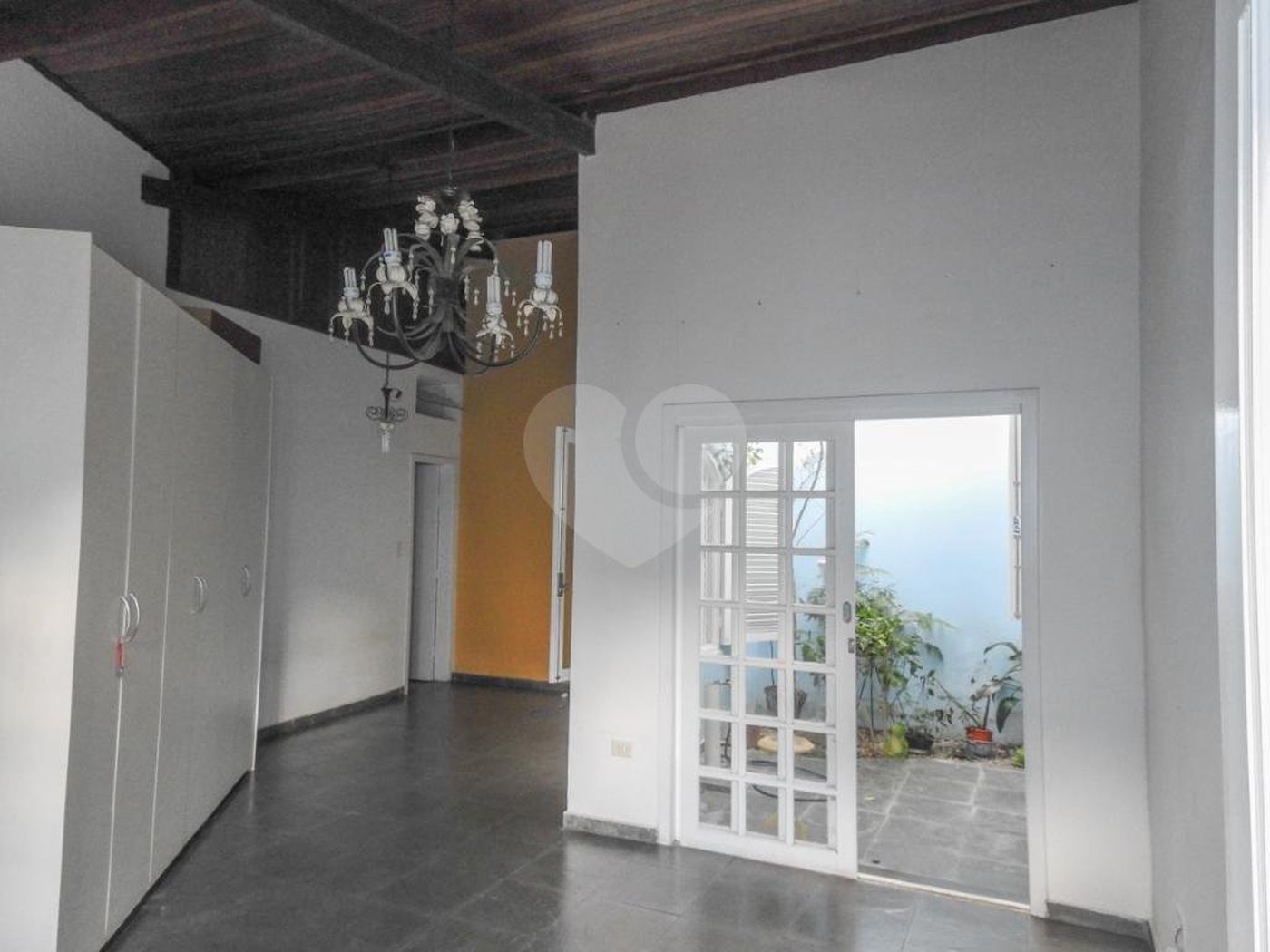 Casa Térrea à venda com 4 quartos, sendo 2 suítes, em Jardim das Bandeiras, São Paulo, SP
