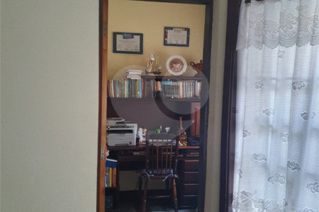 Casa à venda com 4 quartos, sendo 2 suítes,  em Mogi Moderno, Mogi das Cruzes, SP