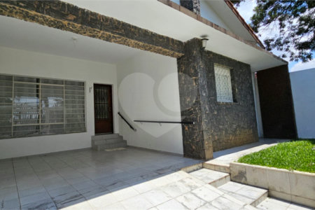 Casa à venda com 4 quartos em Vila Hamburguesa, São Paulo, SP
