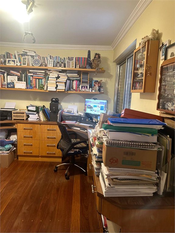 Apartamento à venda com 3 quartos, sendo 1 suíte,  em Vila Santo Estéfano, São Paulo, SP