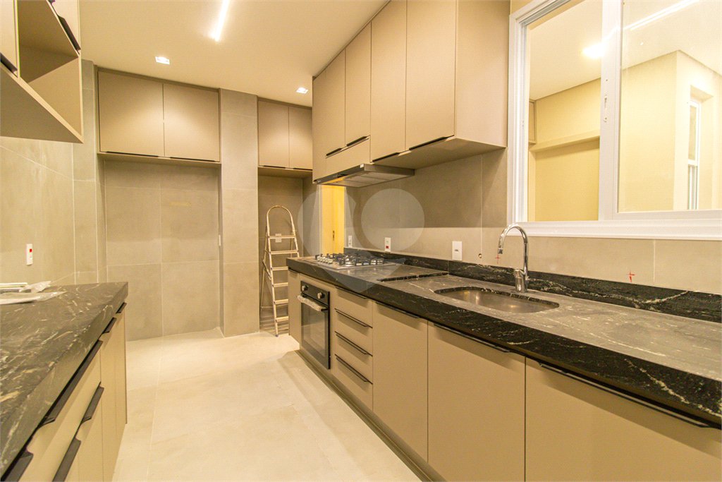 Apartamento à venda com 3 quartos, sendo 2 suítes, em Bela Vista, São Paulo, SP