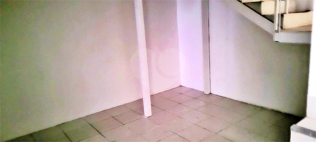 Visibilidade e espaço num dos locais mais pujantes de Santo Amaro; com renda!