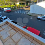 ?Oportunidade Única em São Carlos: Salão Comercial + Casa Independente nos Fundos – Ideal para Investidores!