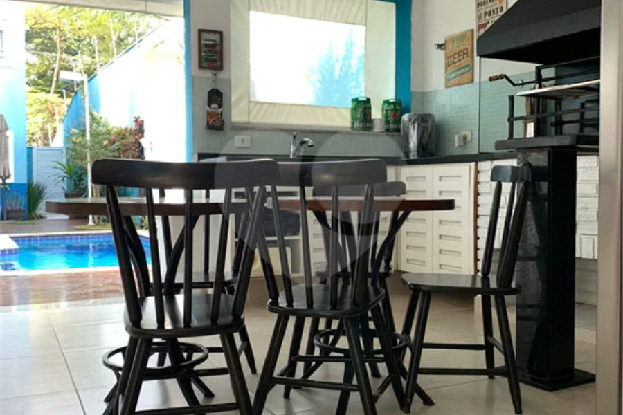 Casa à venda com 4 suítes em Santana, São Paulo, SP