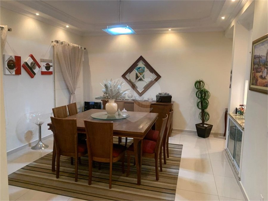 Casa à venda com 3 suítes no condomínio Residencial Villa dos Inglezes, Sorocaba - SP