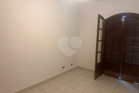Sobrado à venda ou para alugar com 3 quartos, sendo 1 suíte, em Jardim Leonor Mendes de Barros, São Paulo, SP