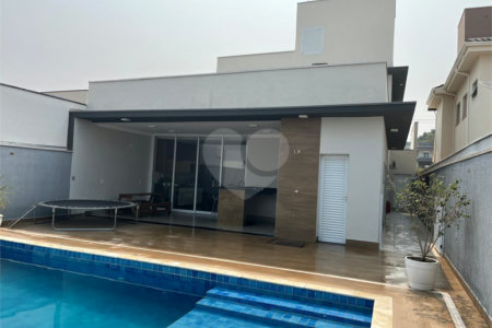 Casa à venda com 3 quartos, sendo 1 suíte,  no condomínio Costa das Areias, Salto - SP
