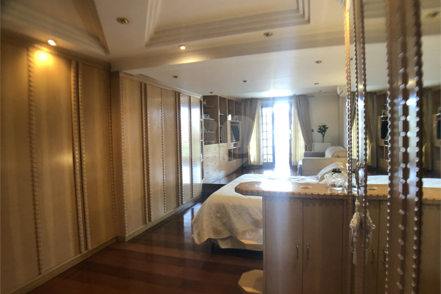 Casa à venda com 4 suítes no condomínio Residencial Floresta, São Paulo - SP