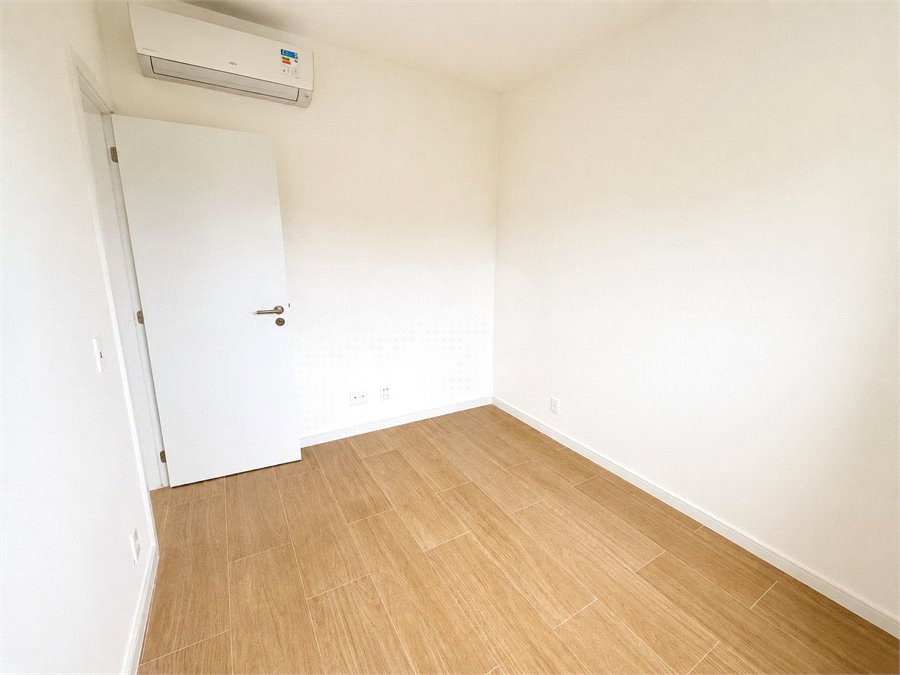 Apartamento à venda com 3 quartos, sendo 1 suíte, em Cézar de Souza, Mogi das Cruzes, SP