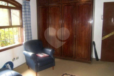 Casa de Vila à venda com 4 quartos, sendo 2 suítes, em Granja Julieta, São Paulo, SP